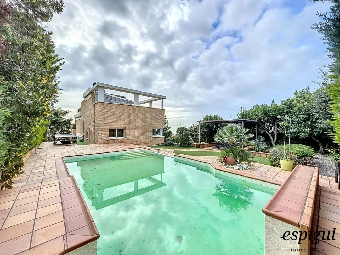 Property with excellent panoramic views in Sant Berger, Teià
