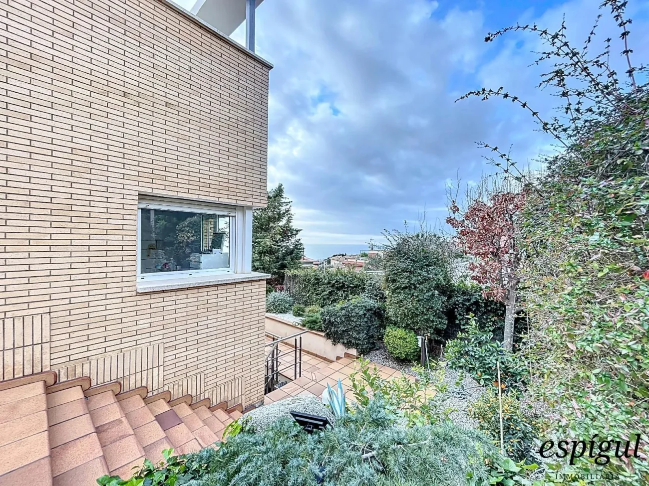 Property with excellent panoramic views in Sant Berger, Teià