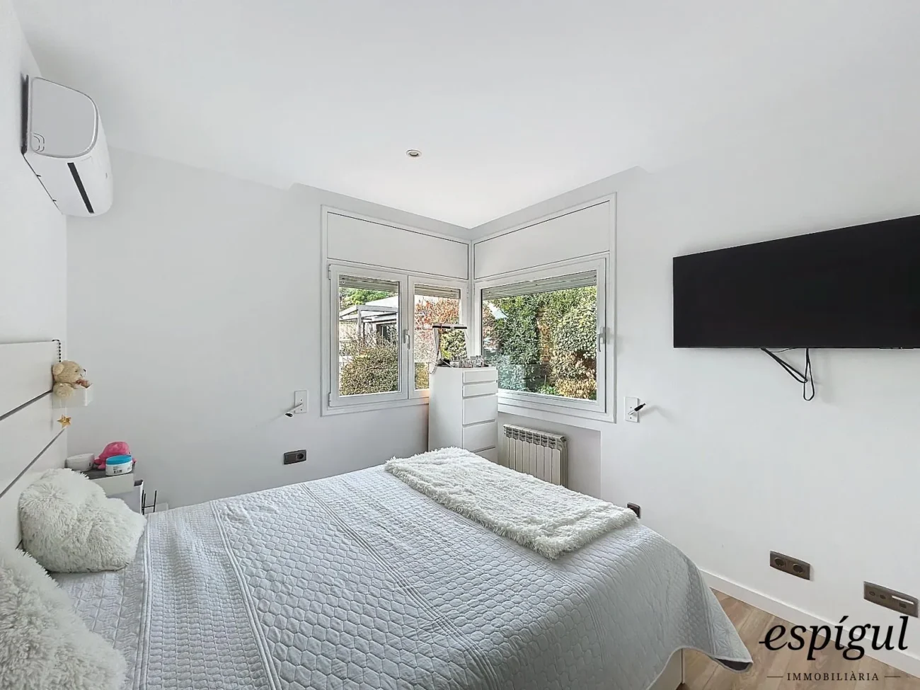 Property with excellent panoramic views in Sant Berger, Teià