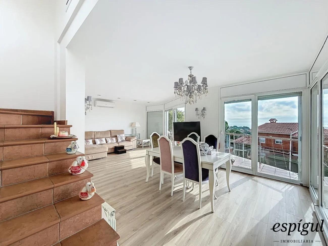 Property with excellent panoramic views in Sant Berger, Teià