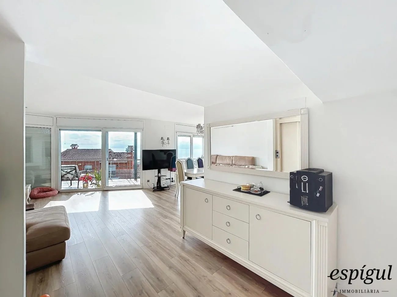 Property with excellent panoramic views in Sant Berger, Teià