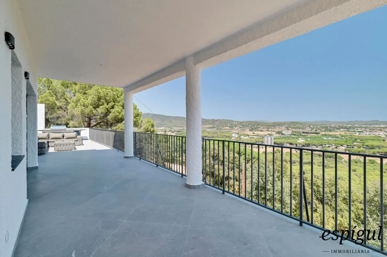 Exclusiva vila de luxe amb vistes panoràmiques a Calonge