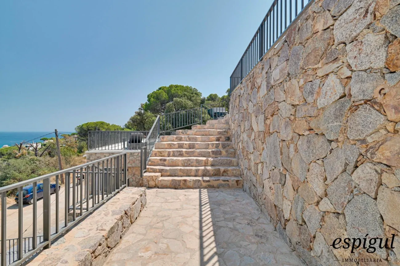 Exclusiva vila de luxe amb vistes panoràmiques a Calonge