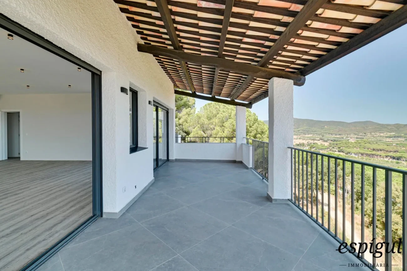 Exclusiva vila de luxe amb vistes panoràmiques a Calonge