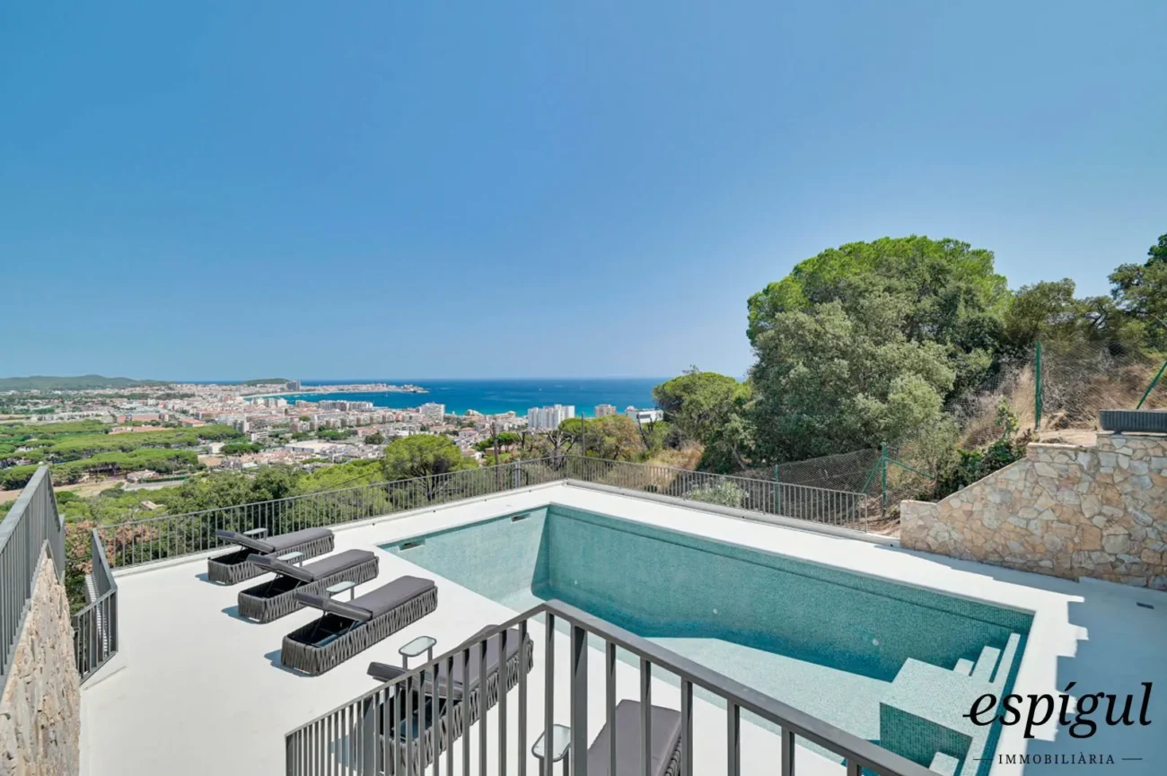 Exclusiva vila de luxe amb vistes panoràmiques a Calonge