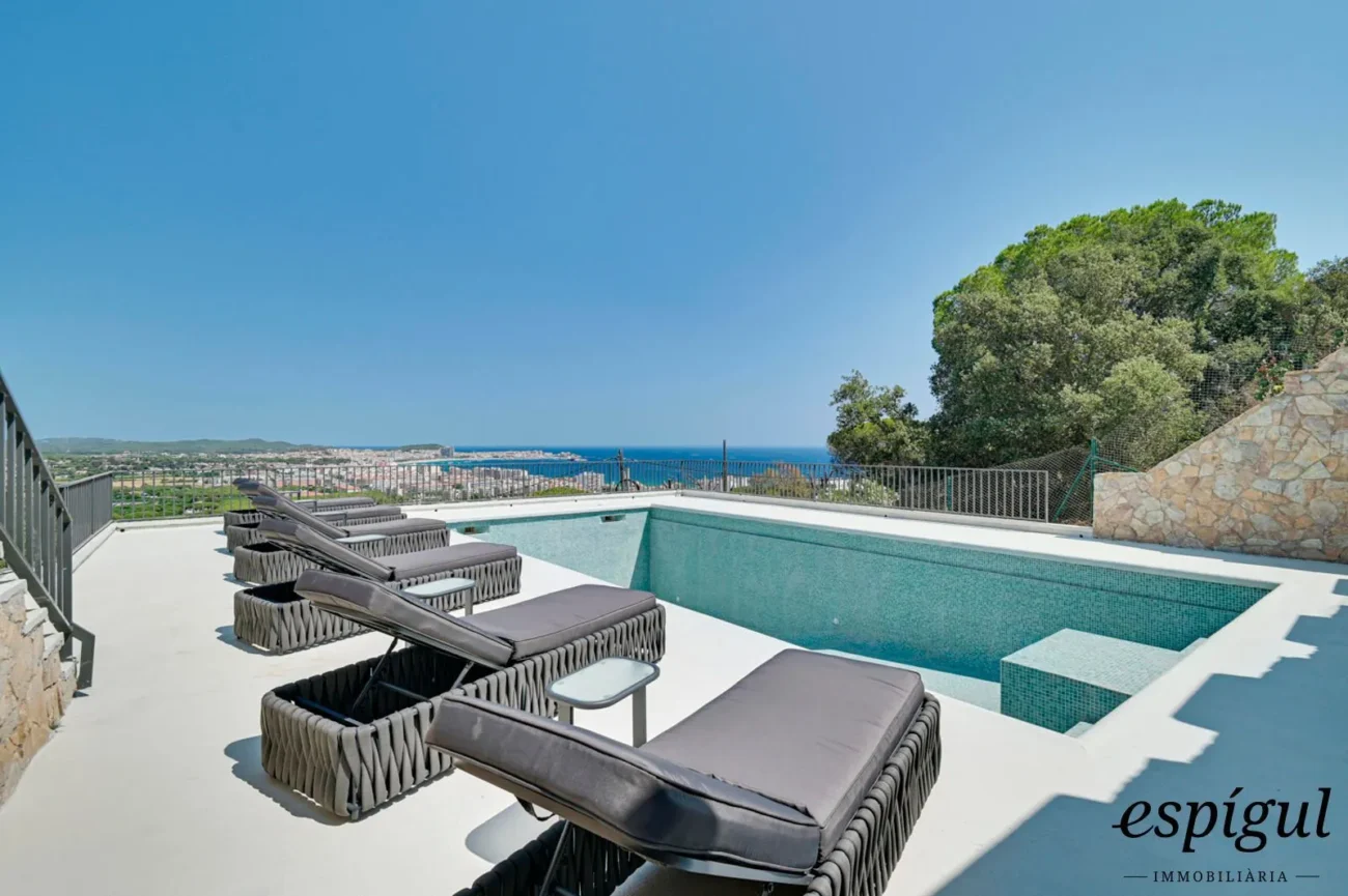 Exclusiva vila de luxe amb vistes panoràmiques a Calonge