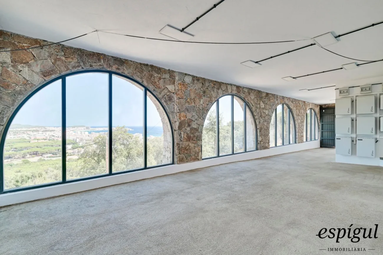 Exclusiva vila de luxe amb vistes panoràmiques a Calonge