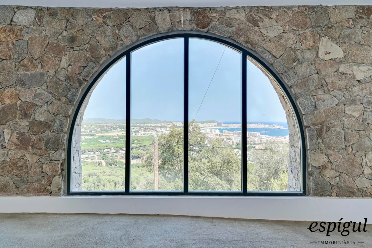 Exclusiva vila de luxe amb vistes panoràmiques a Calonge