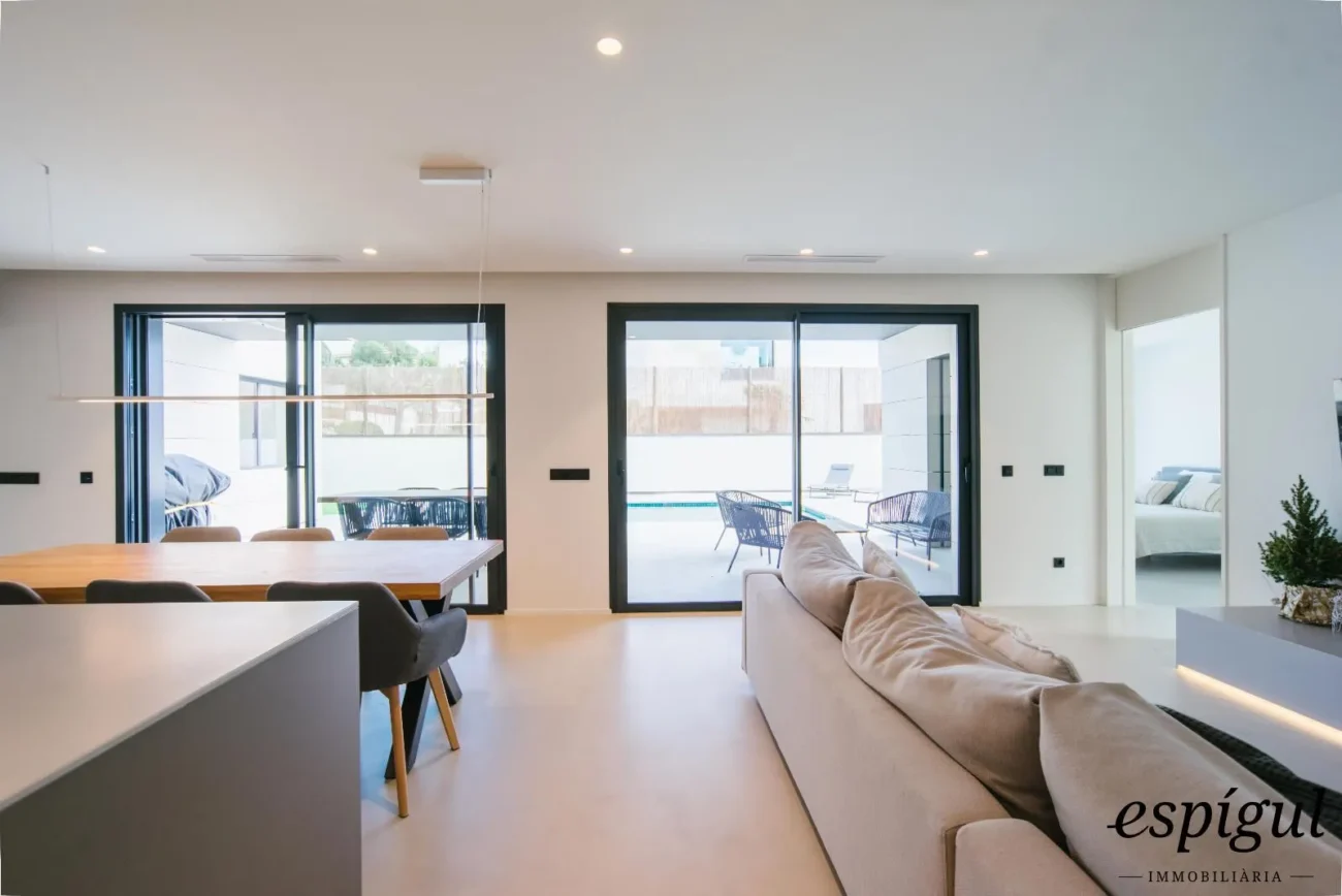 Exclusive new build home in Calonge