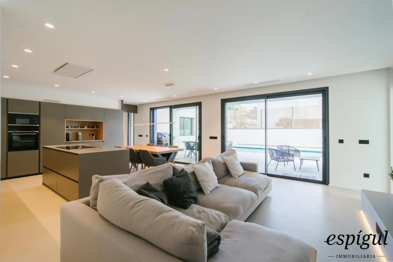 Exclusive new build home in Calonge