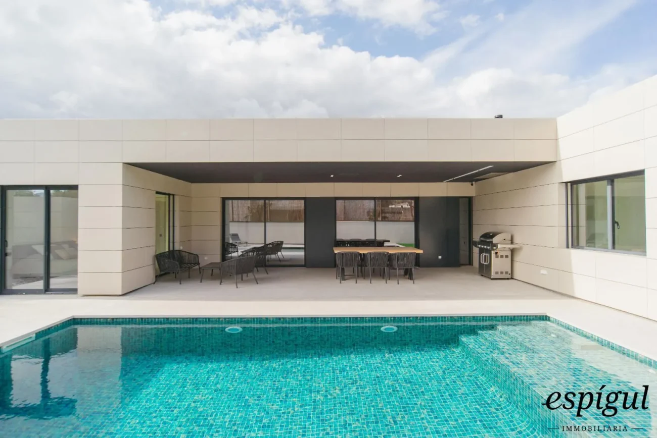 Exclusive new build home in Calonge