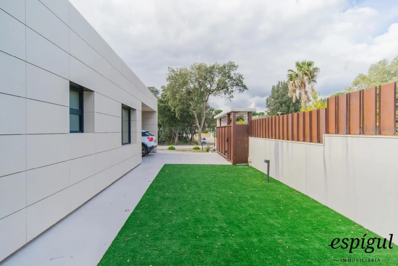 Exclusive new build home in Calonge