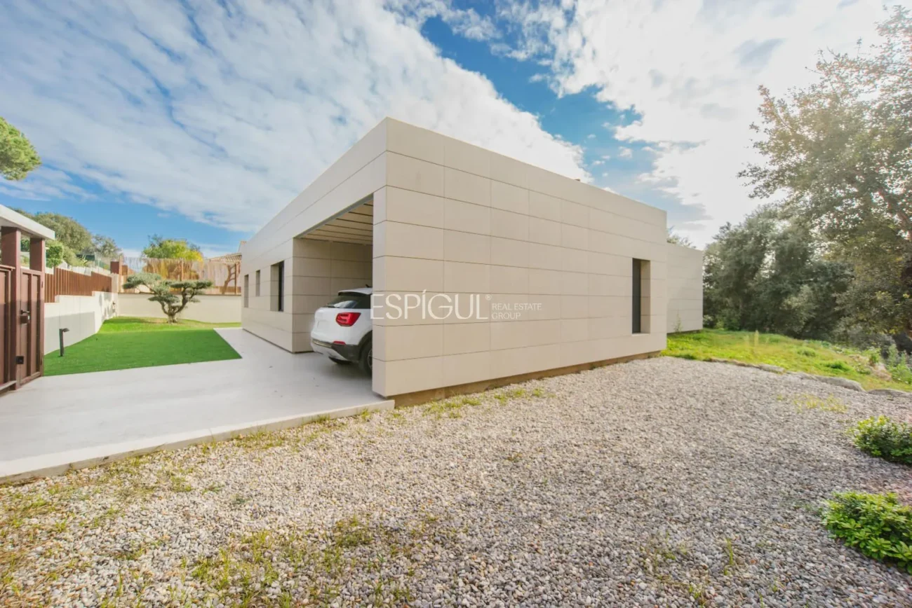 Propriété exclusive de nouvelle construction à Calonge