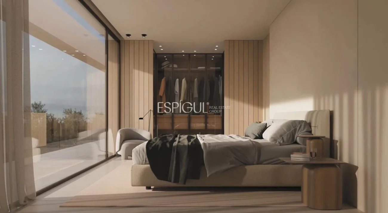 Casa de nueva construcción a pocos pasos del mar y el puerto deportivo