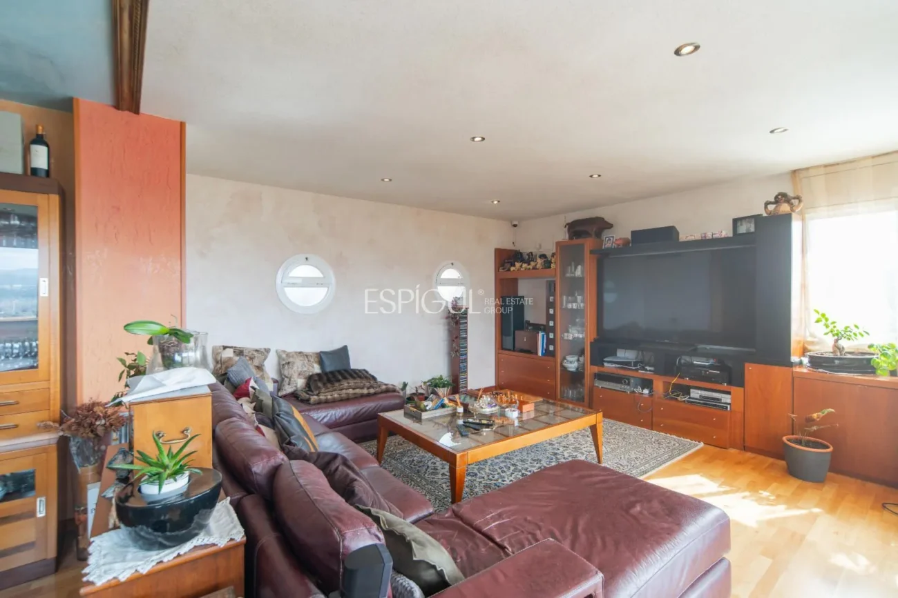 Casa exclusiva amb vistes al mar, piscina i jardí a Can Semi