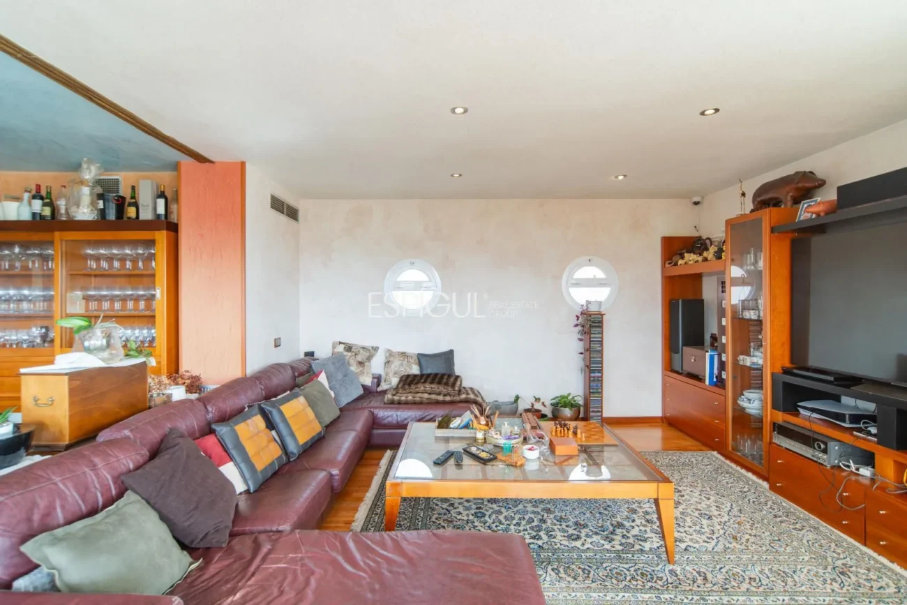 Casa exclusiva amb vistes al mar, piscina i jardí a Can Semi