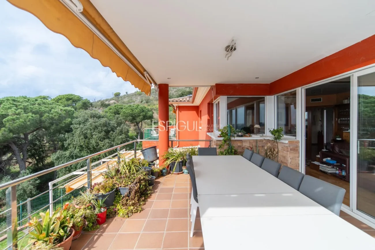 Casa exclusiva amb vistes al mar, piscina i jardí a Can Semi