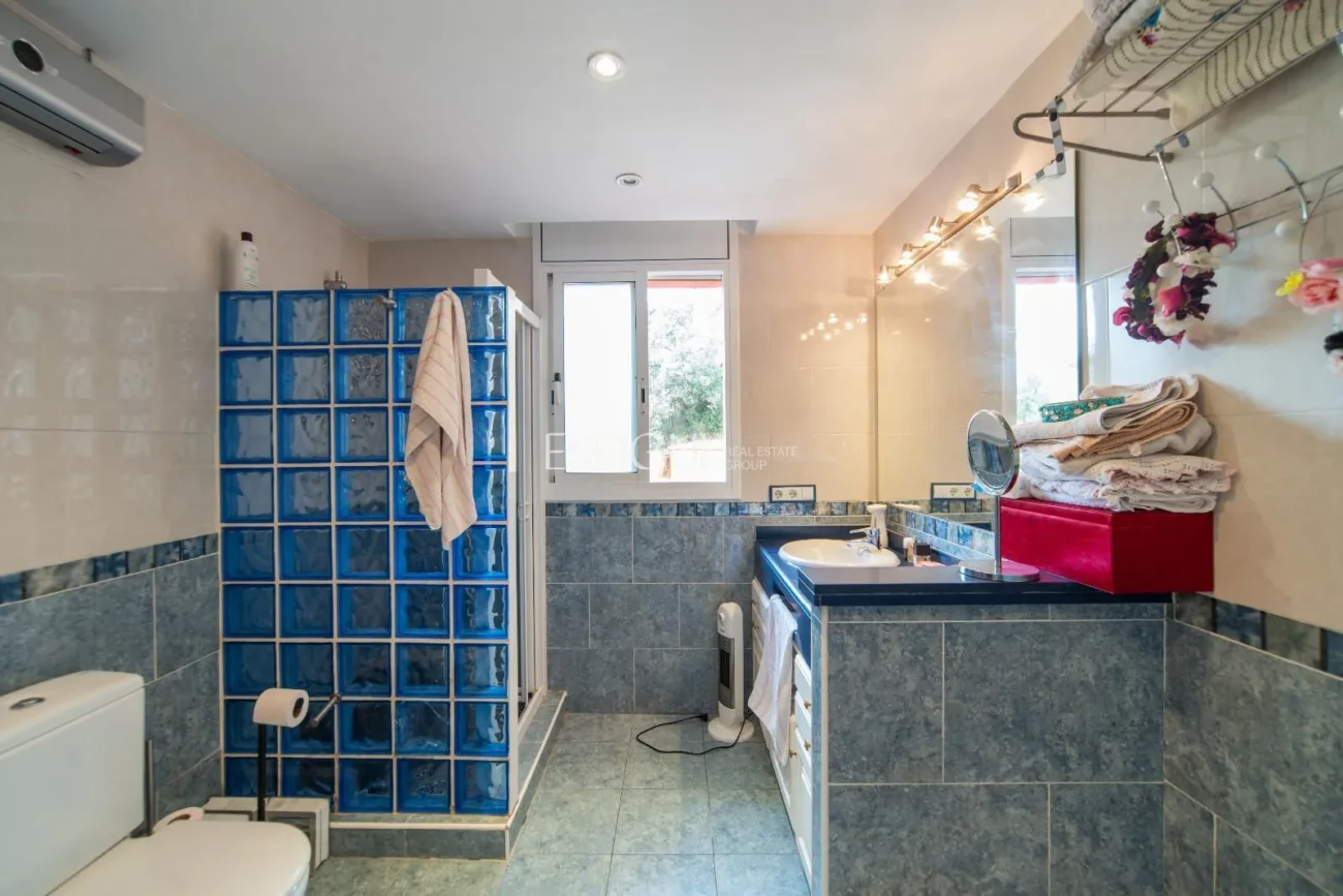 Casa exclusiva amb vistes al mar, piscina i jardí a Can Semi