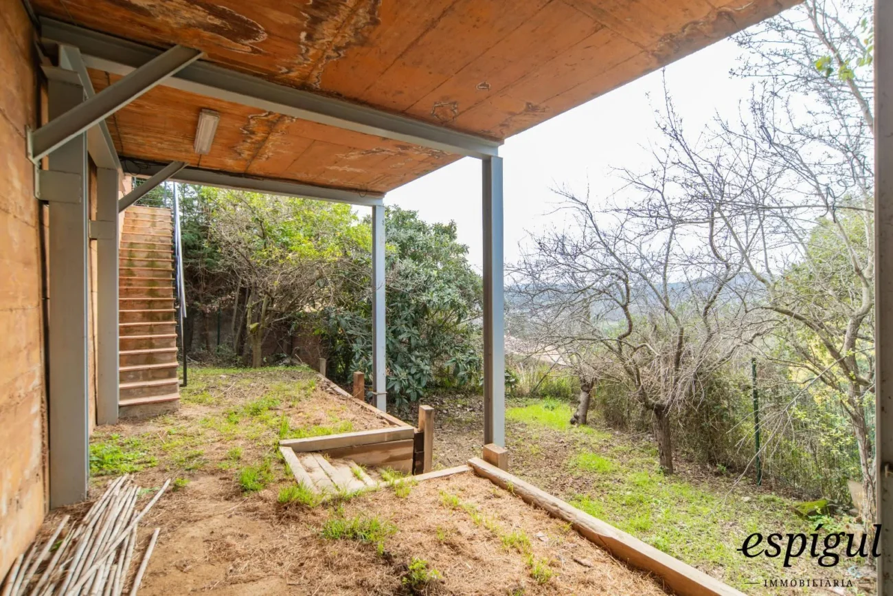 Casa exclusiva con vistas al mar, piscina y jardín en Can Semi