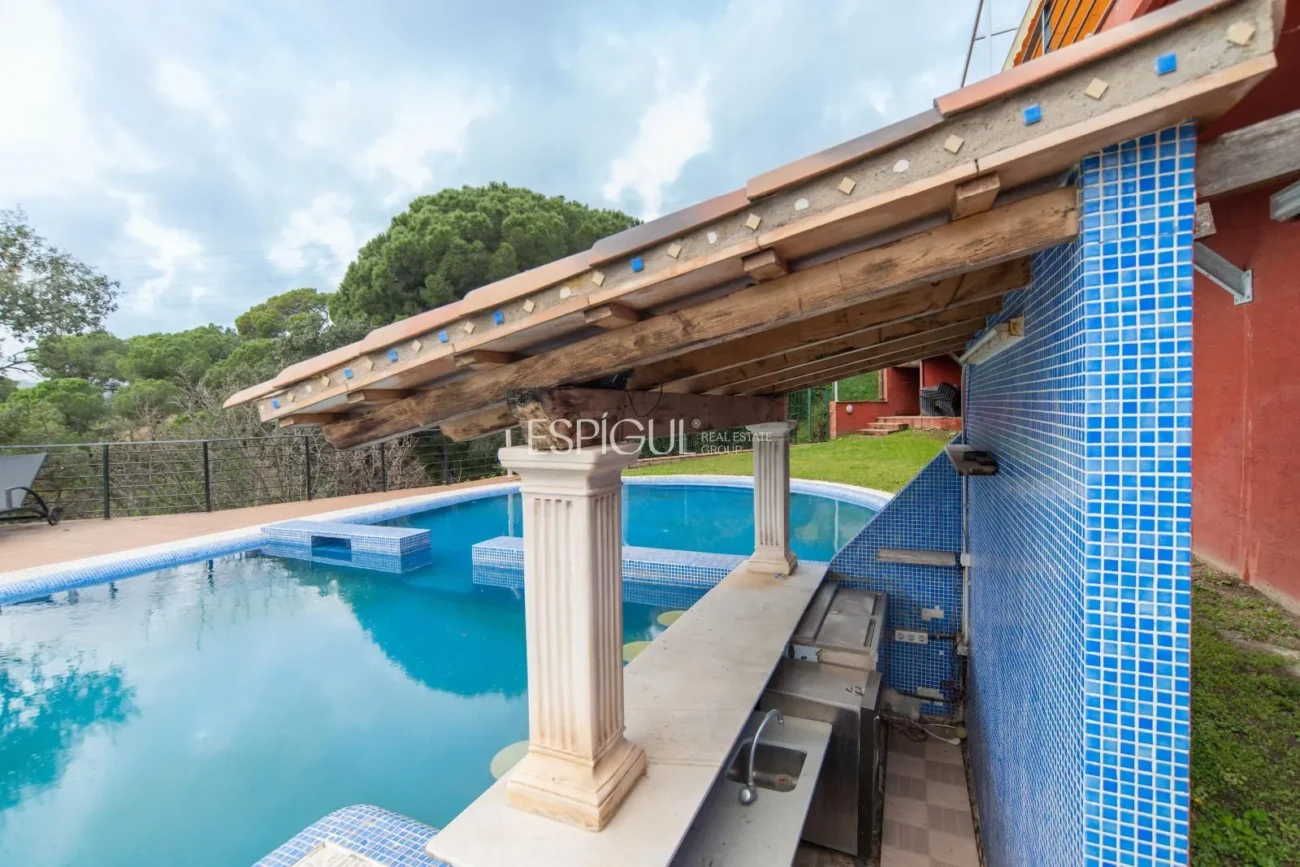 Casa exclusiva amb vistes al mar, piscina i jardí a Can Semi
