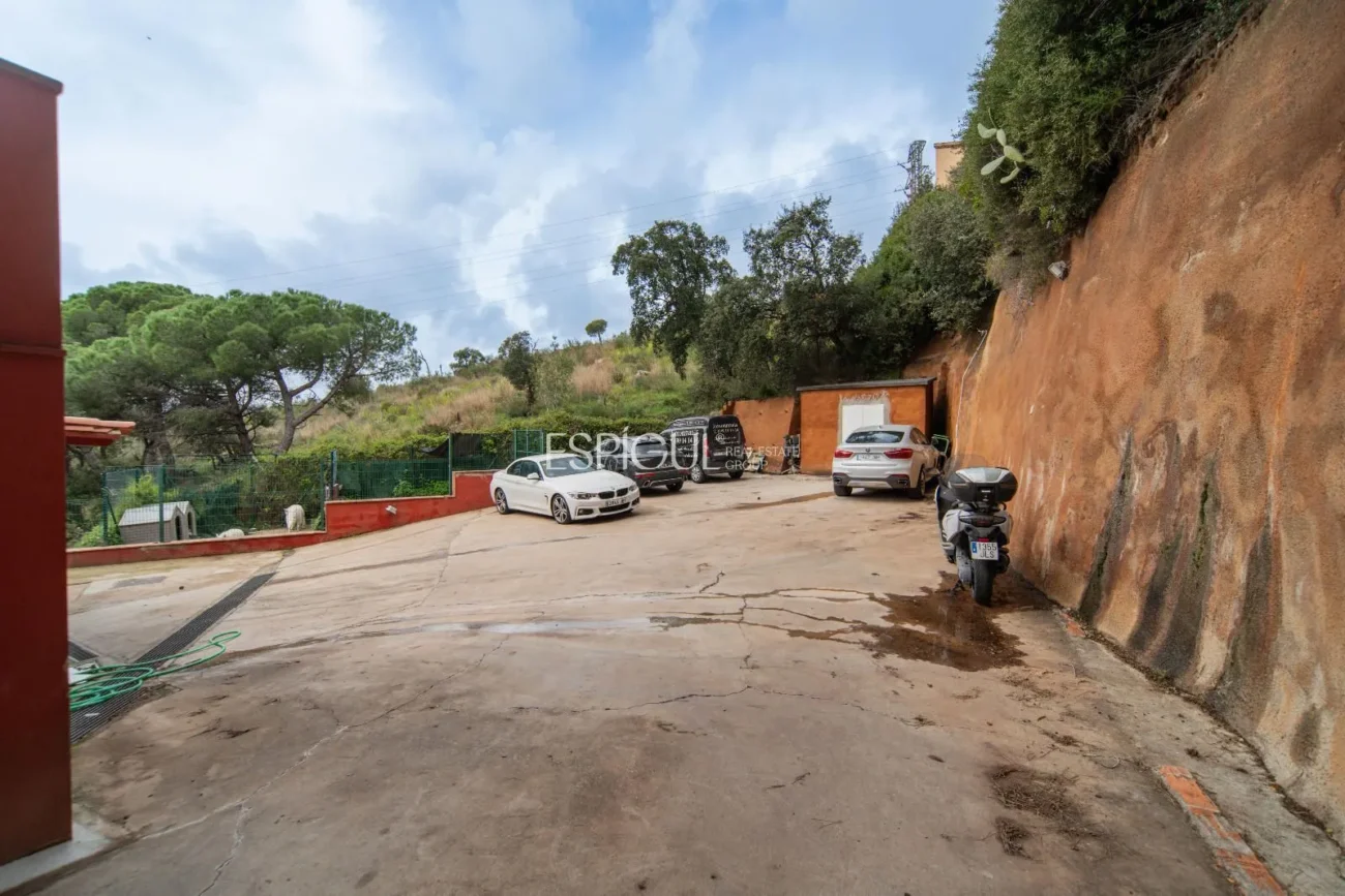 Casa exclusiva amb vistes al mar, piscina i jardí a Can Semi