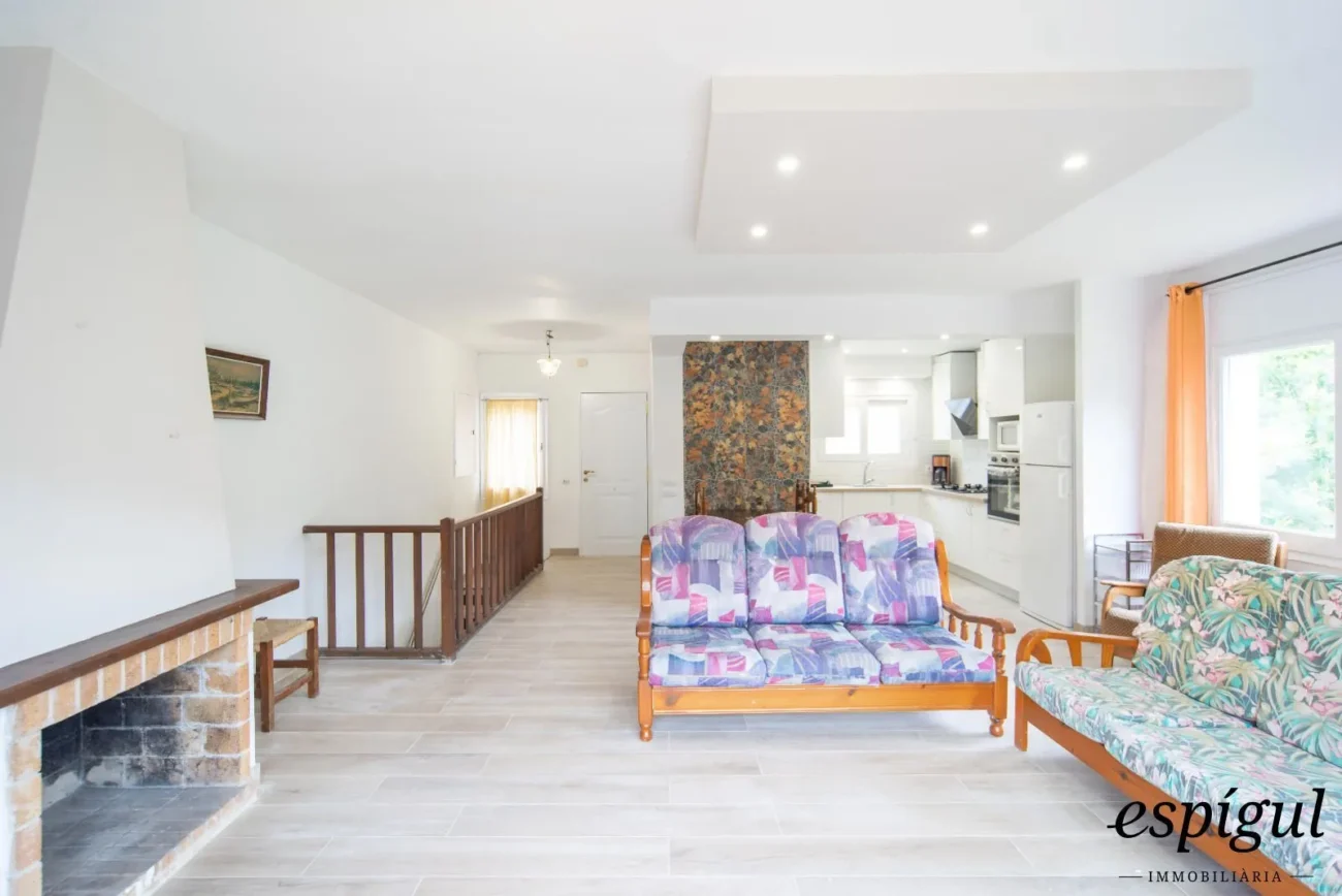 Casa independiente en Urbanización Rosamar