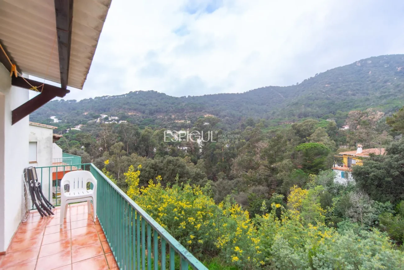 Casa independent a la Urbanització Rosamar