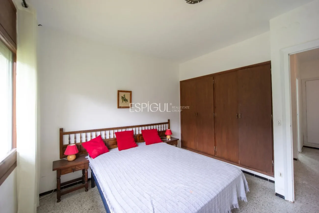 Casa independent a la Urbanització Rosamar