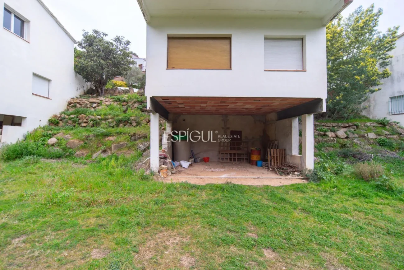 Casa independent a la Urbanització Rosamar