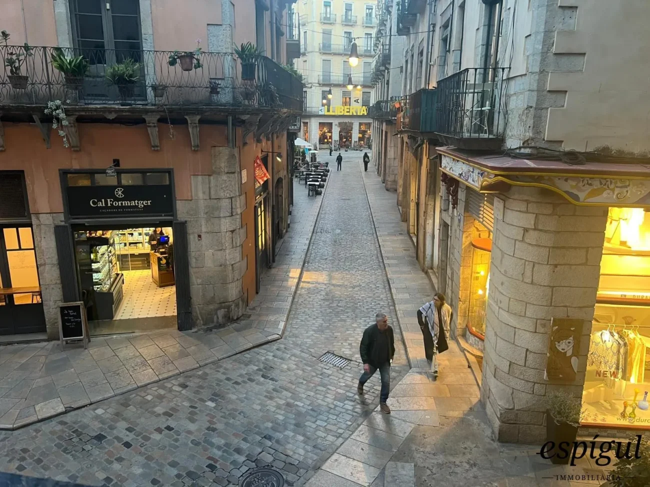 Encantador piso en el corazón del Barri Vell de Girona