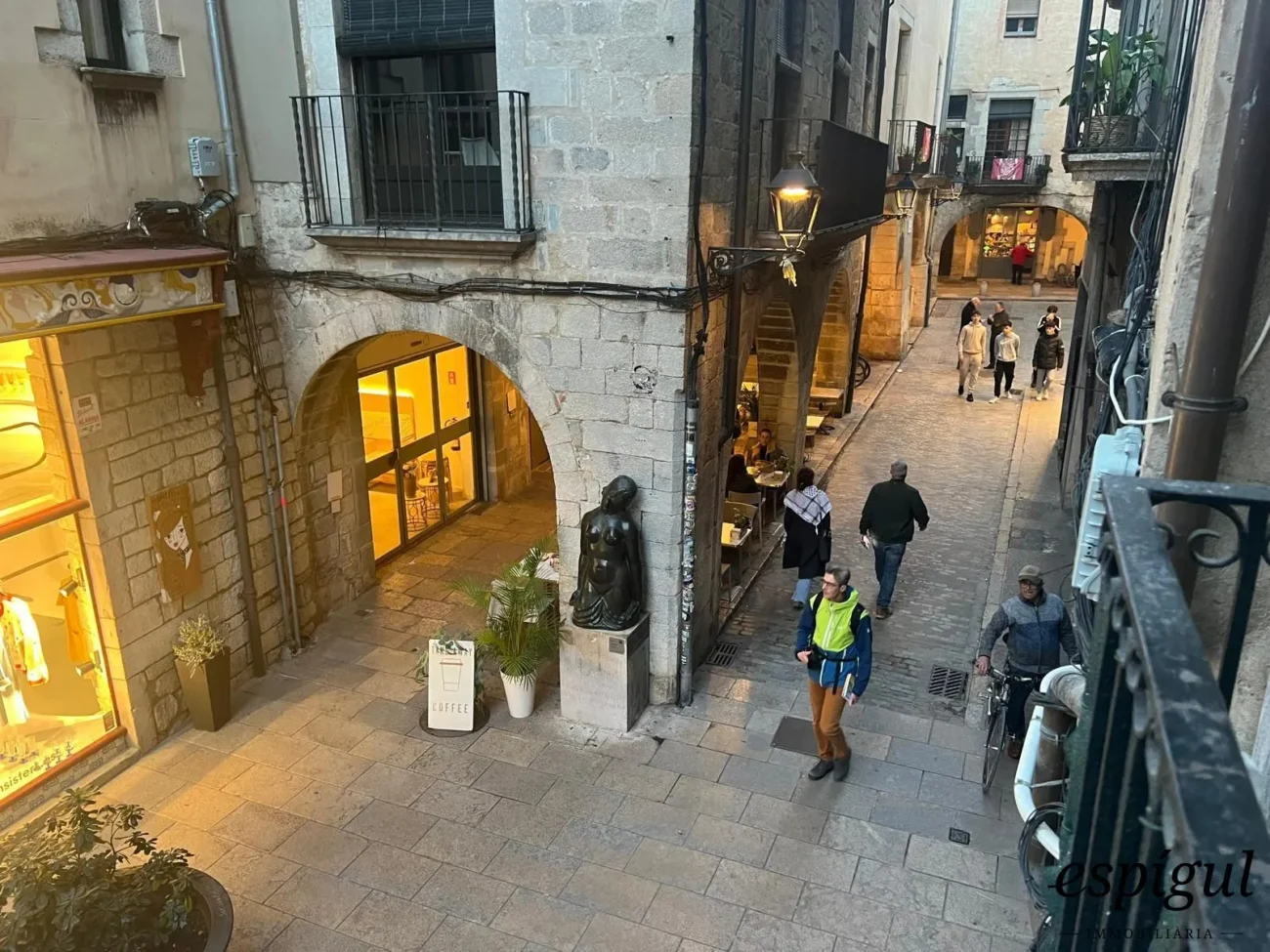 Encantador piso en el corazón del Barri Vell de Girona