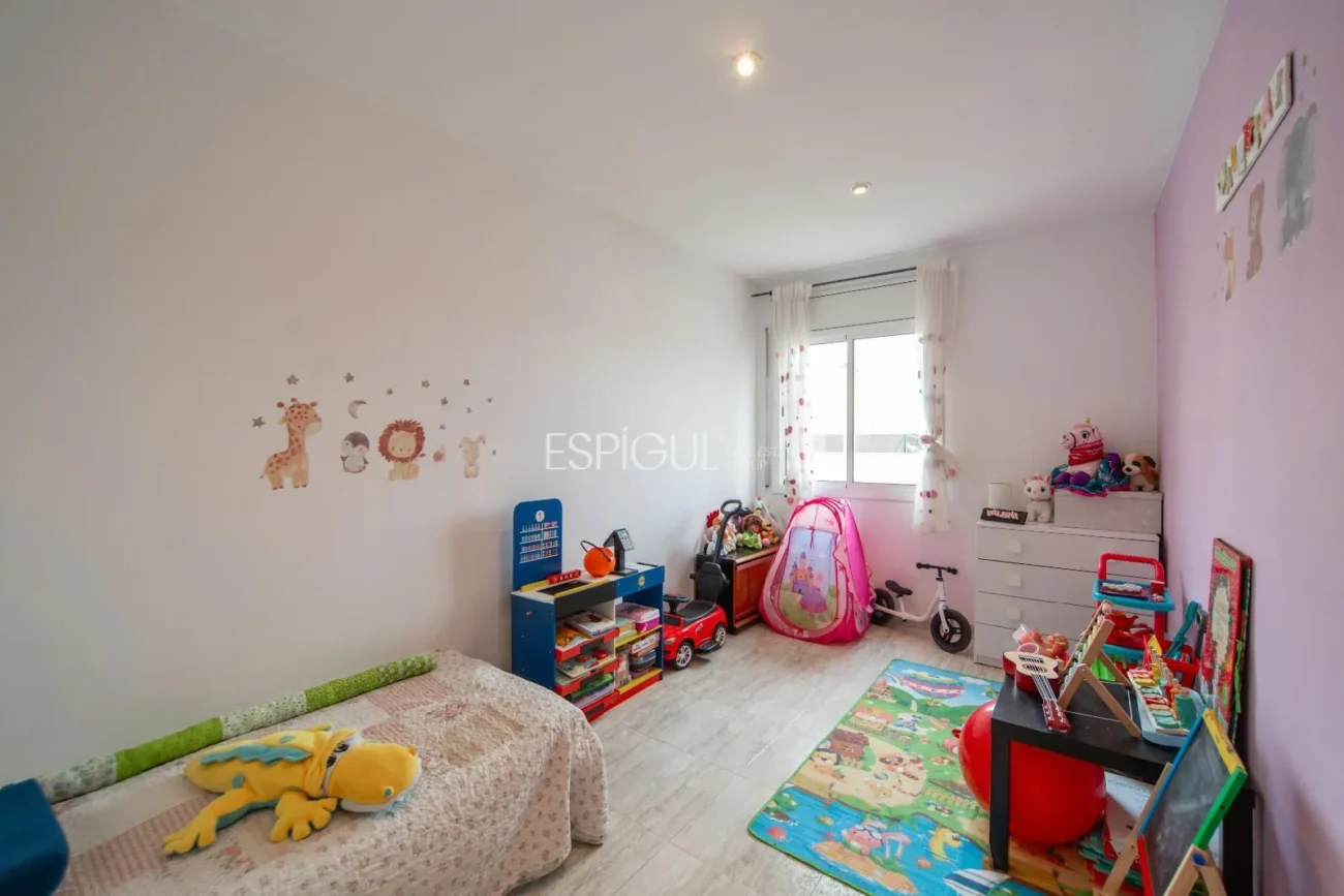 Эффектный пентхаус в центре Санта-Кристина-д’Аро