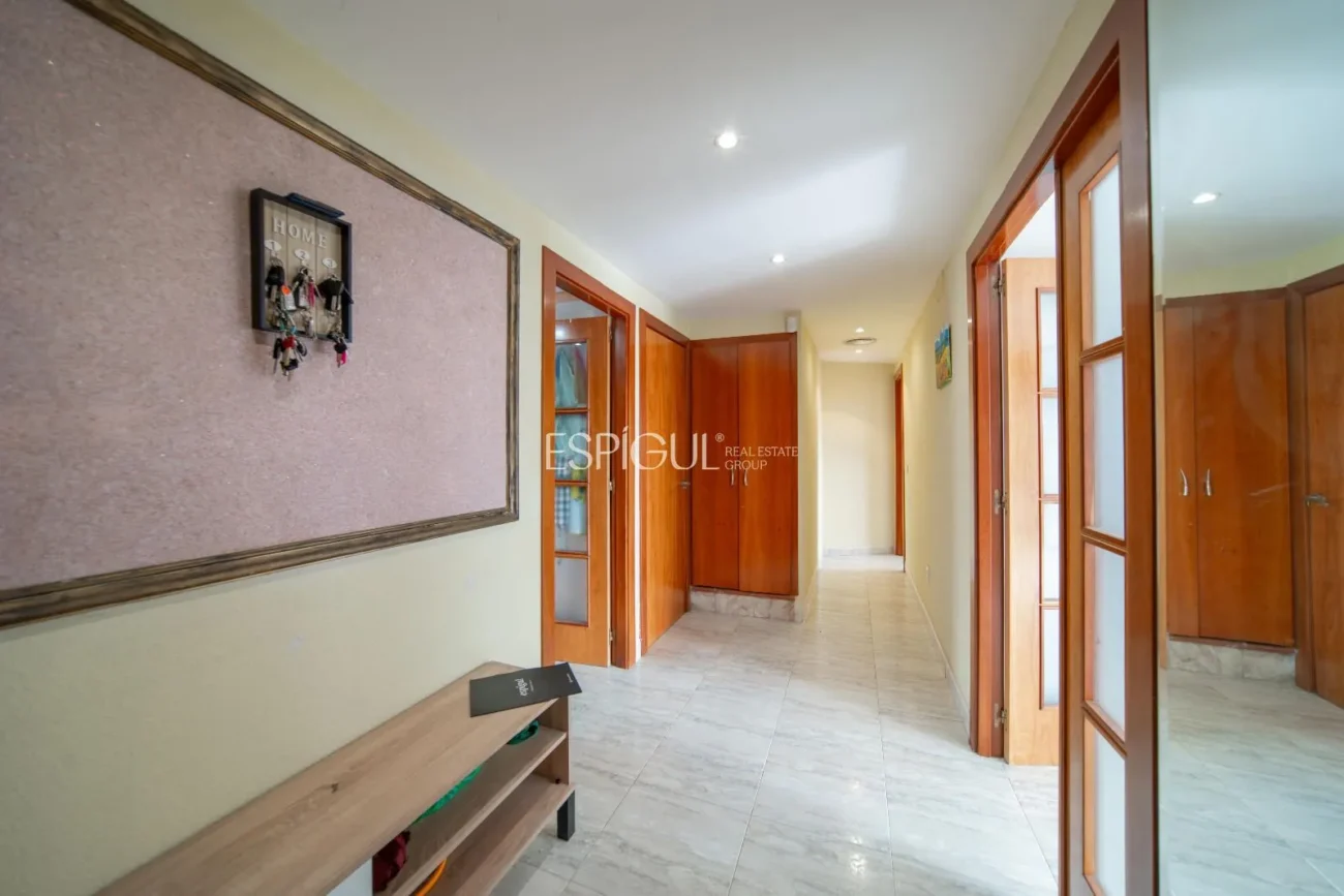 Эффектный пентхаус в центре Санта-Кристина-д’Аро