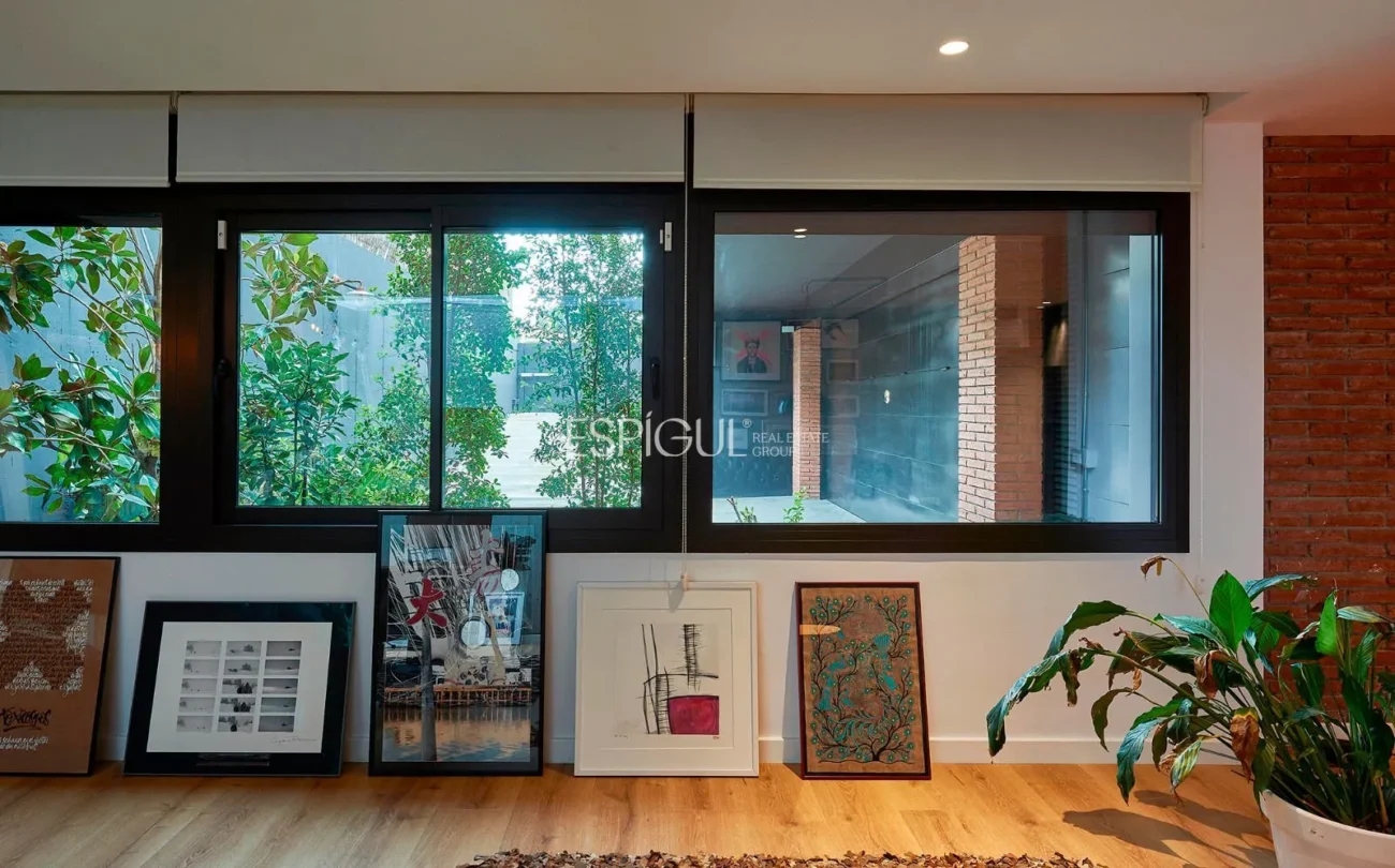 Espectacular casa en una gran parcela con jardín y piscina