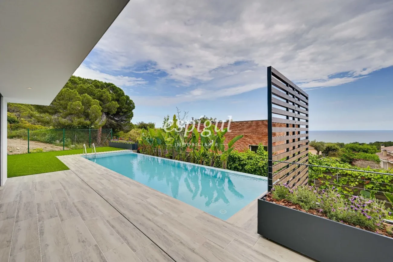 Stunning Property in Sant Berger, Teià – Luxury and Design with Sea Views