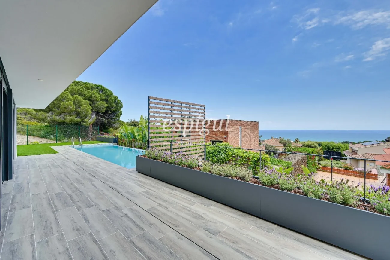 Stunning Property in Sant Berger, Teià – Luxury and Design with Sea Views