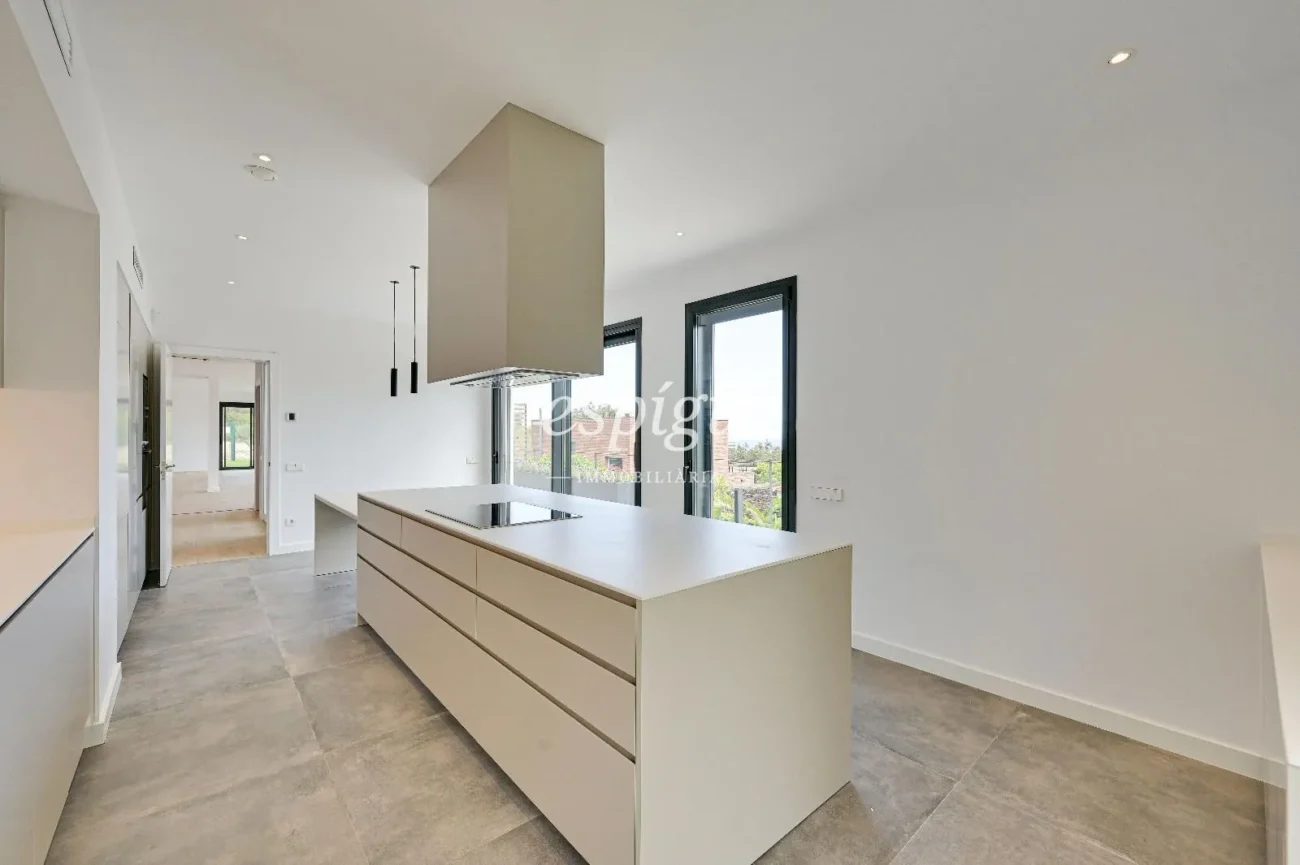 Stunning Property in Sant Berger, Teià – Luxury and Design with Sea Views