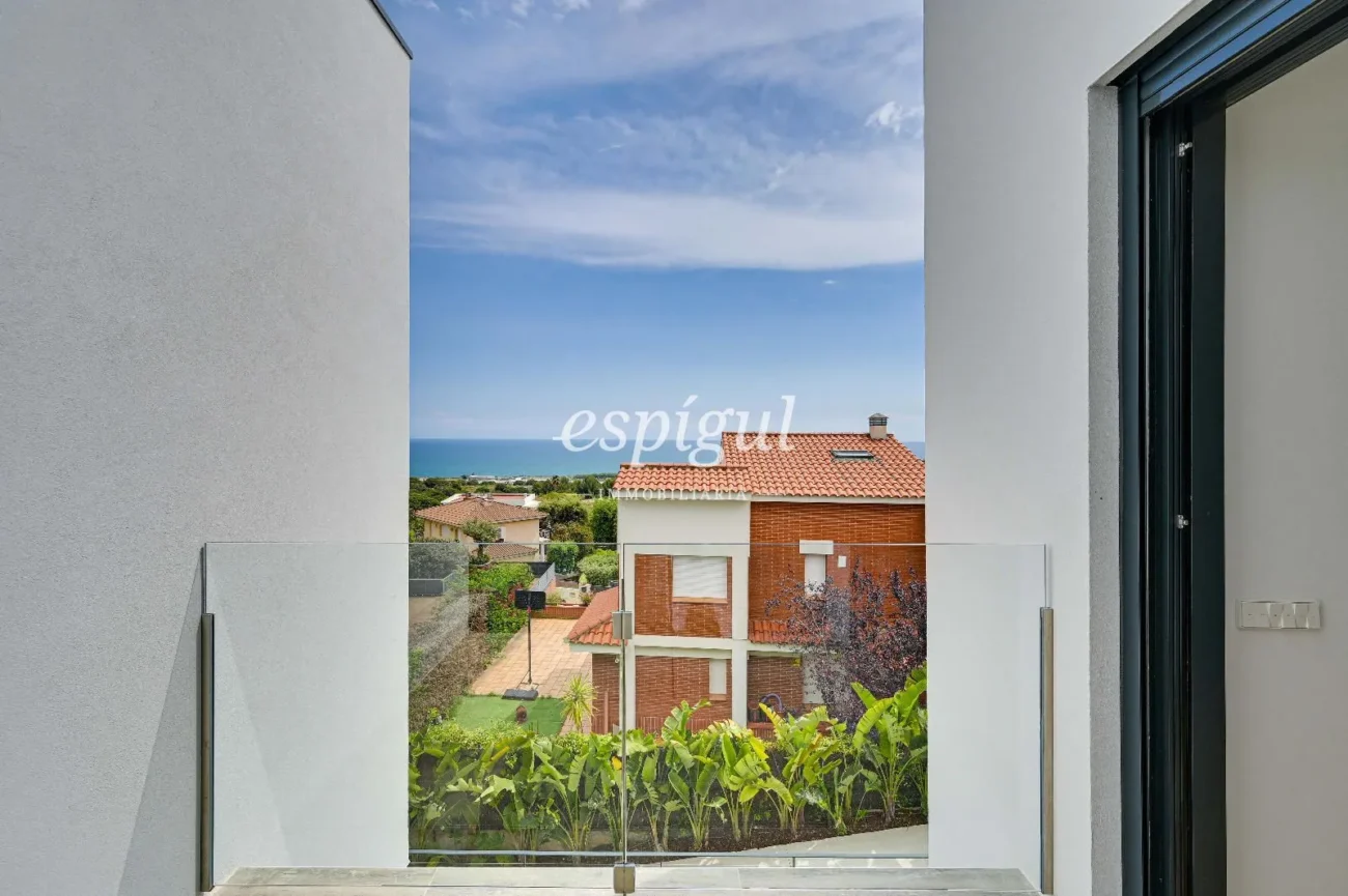 Stunning Property in Sant Berger, Teià – Luxury and Design with Sea Views
