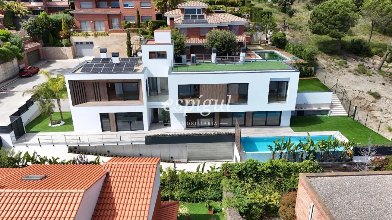 Espectacular propiedad en Sant Berger, Teià – lujo y diseño con vistas al mar