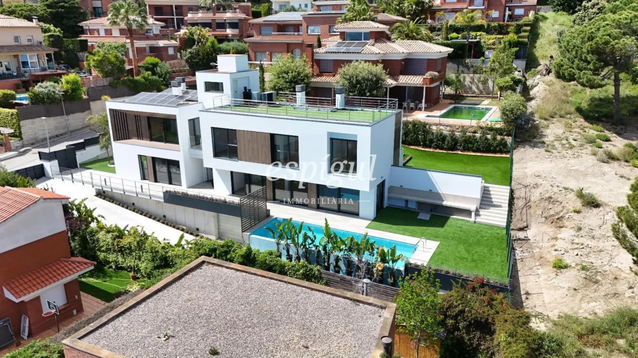 Espectacular propiedad en Sant Berger, Teià – lujo y diseño con vistas al mar
