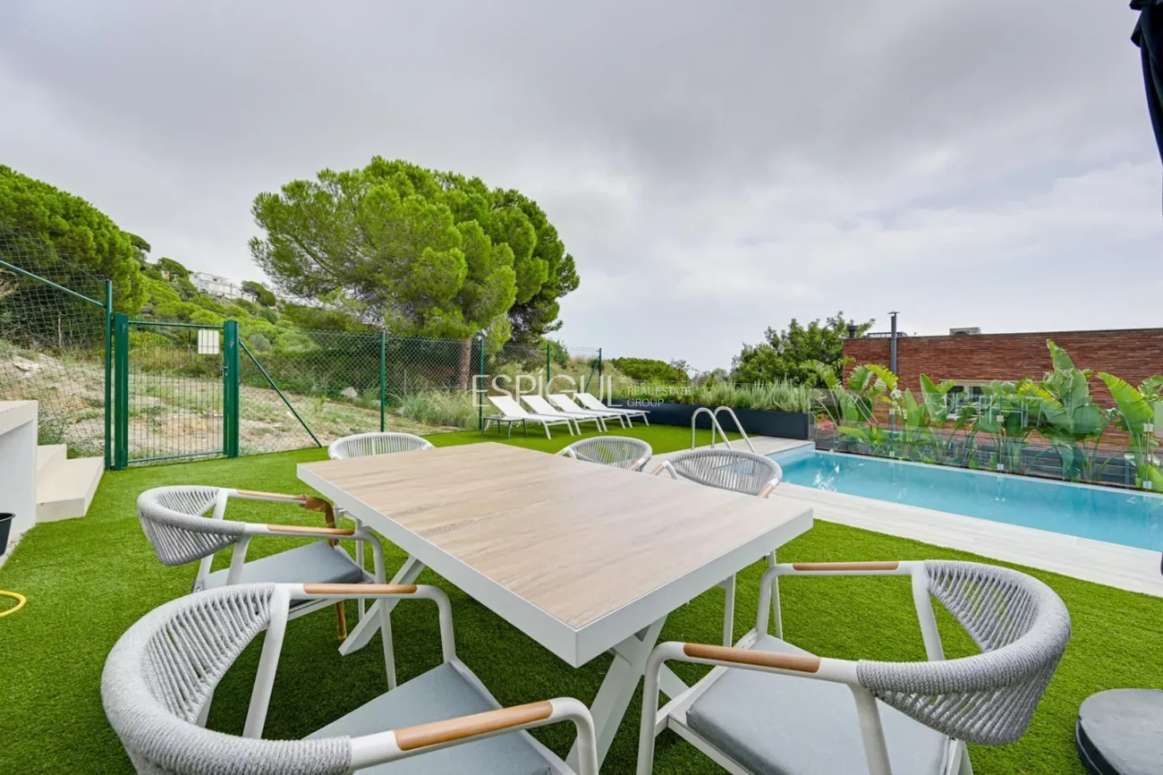 Espectacular propietat a Sant Berger, Teià – luxe i disseny amb vistes al mar