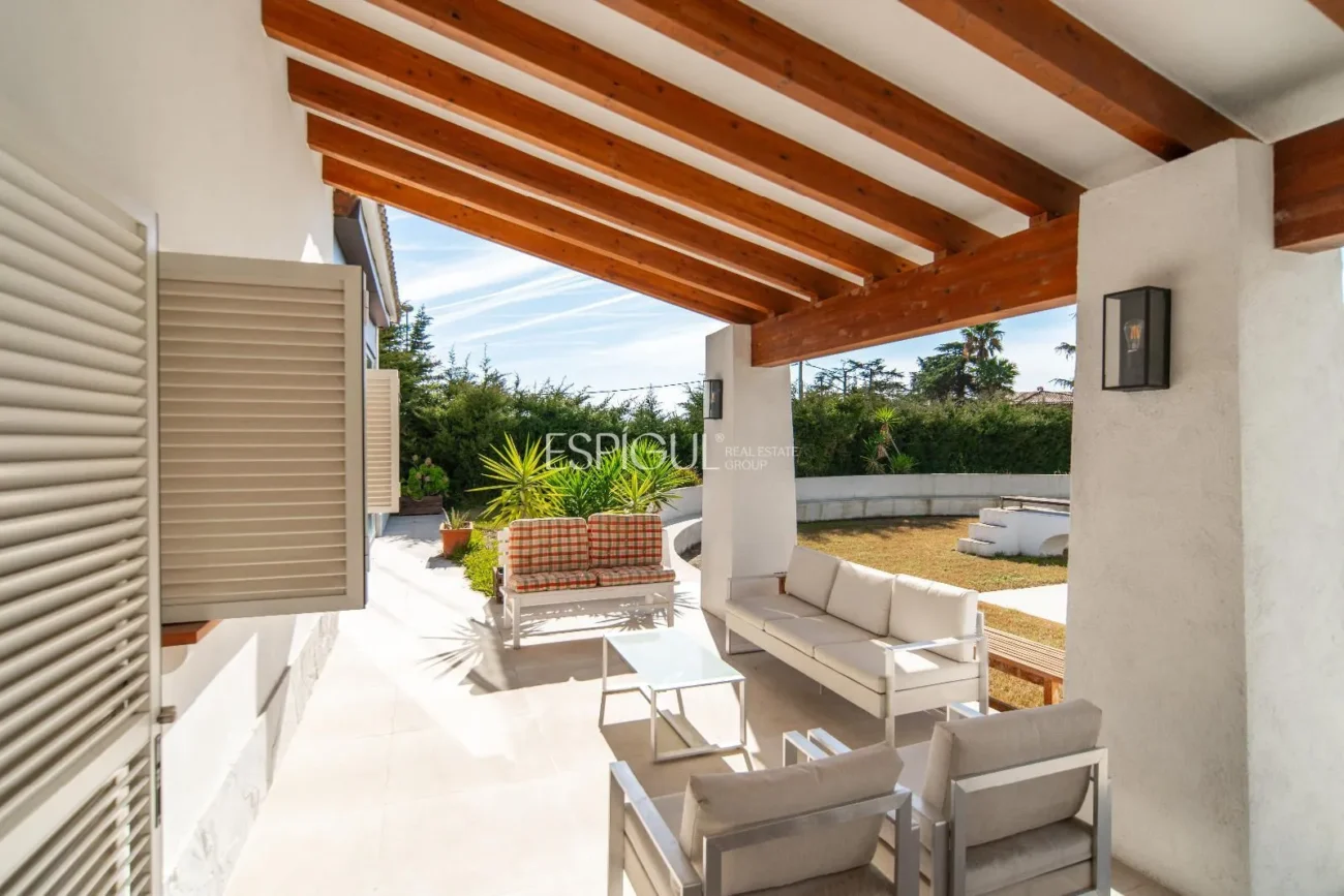 Exclusiva casa restaurada con grandes cualidades en el golf de Sant Andreu de Llavaneres