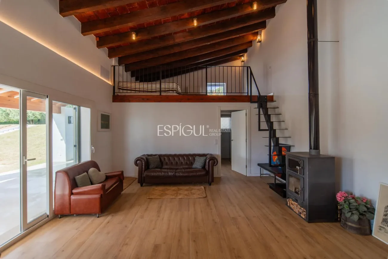 Exclusiva casa restaurada con grandes cualidades en el golf de Sant Andreu de Llavaneres