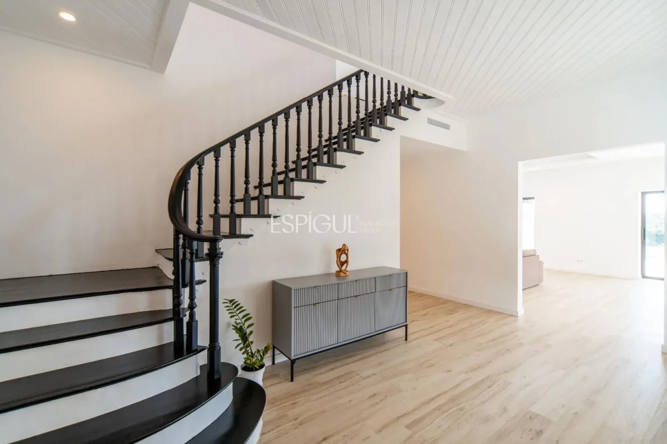 Exclusiva casa restaurada con grandes cualidades en el golf de Sant Andreu de Llavaneres