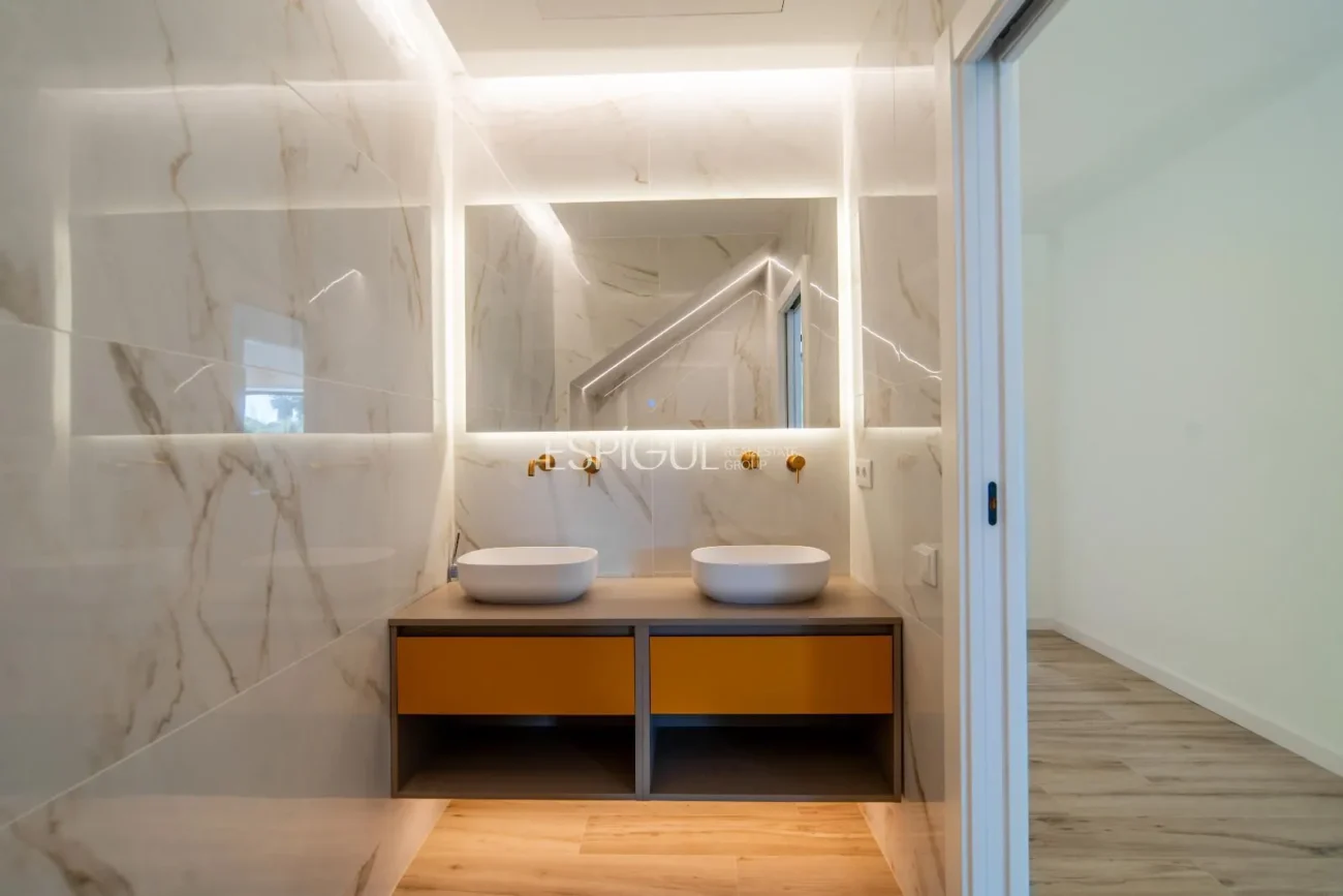 Exclusiva casa restaurada con grandes cualidades en el golf de Sant Andreu de Llavaneres