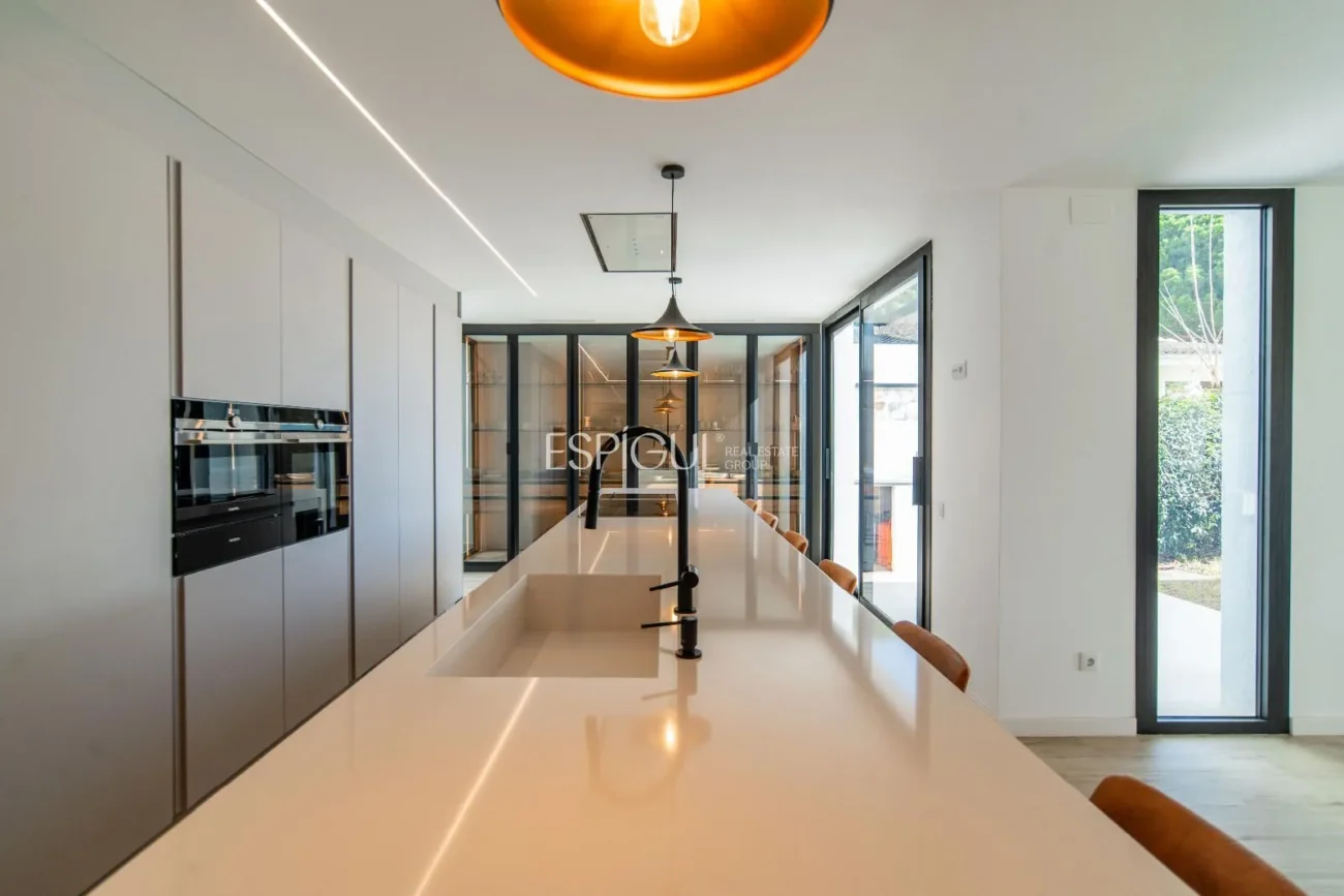 Exclusiva casa restaurada con grandes cualidades en el golf de Sant Andreu de Llavaneres