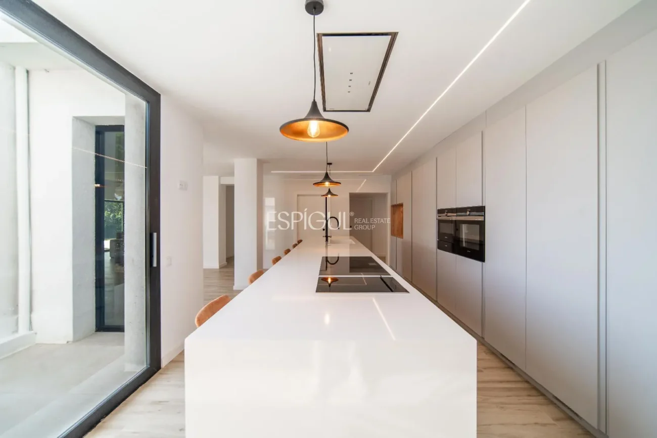 Exclusiva casa restaurada con grandes cualidades en el golf de Sant Andreu de Llavaneres