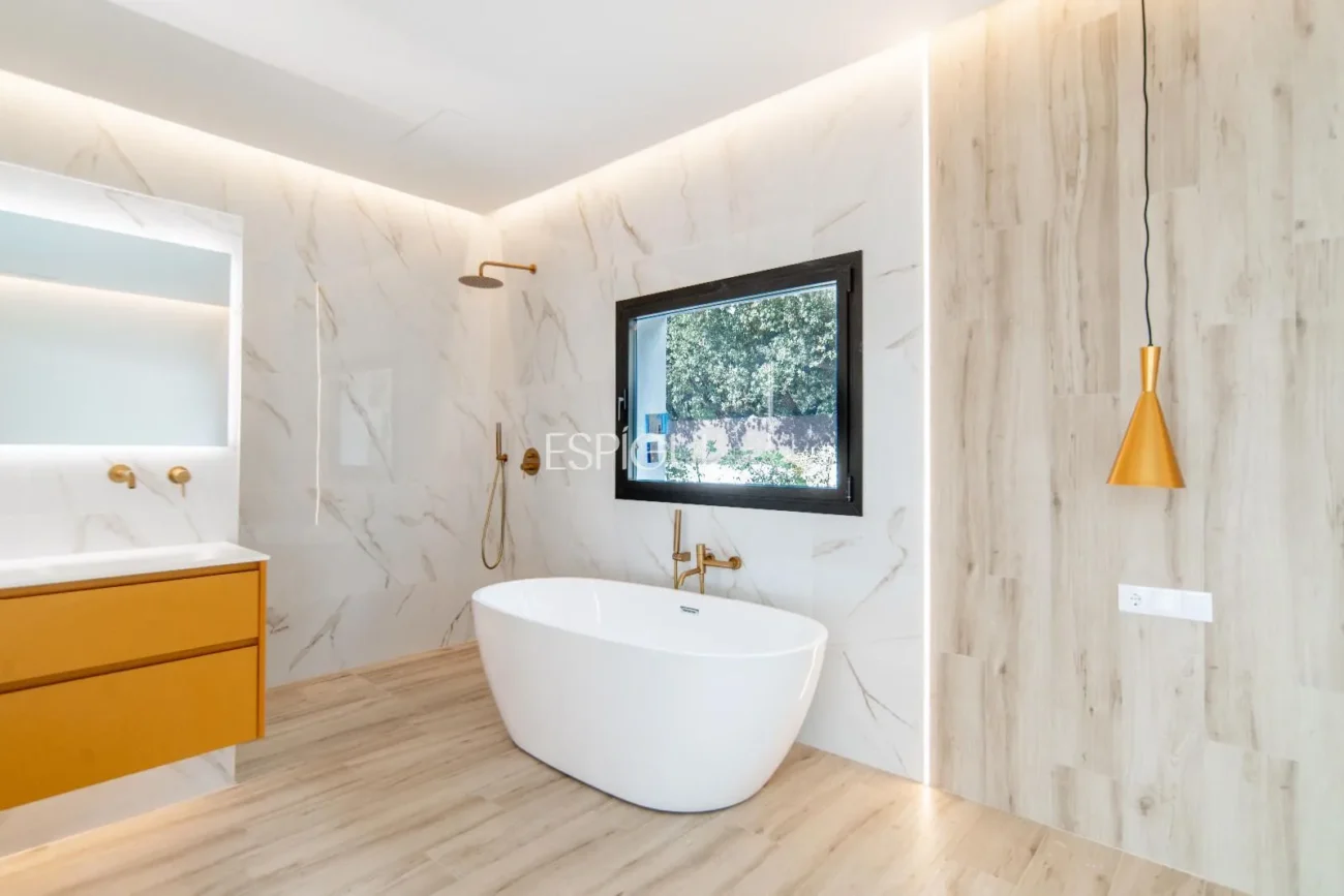 Exclusiva casa restaurada con grandes cualidades en el golf de Sant Andreu de Llavaneres