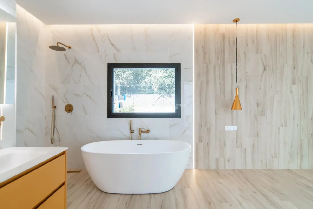 Exclusiva casa restaurada con grandes cualidades en el golf de Sant Andreu de Llavaneres