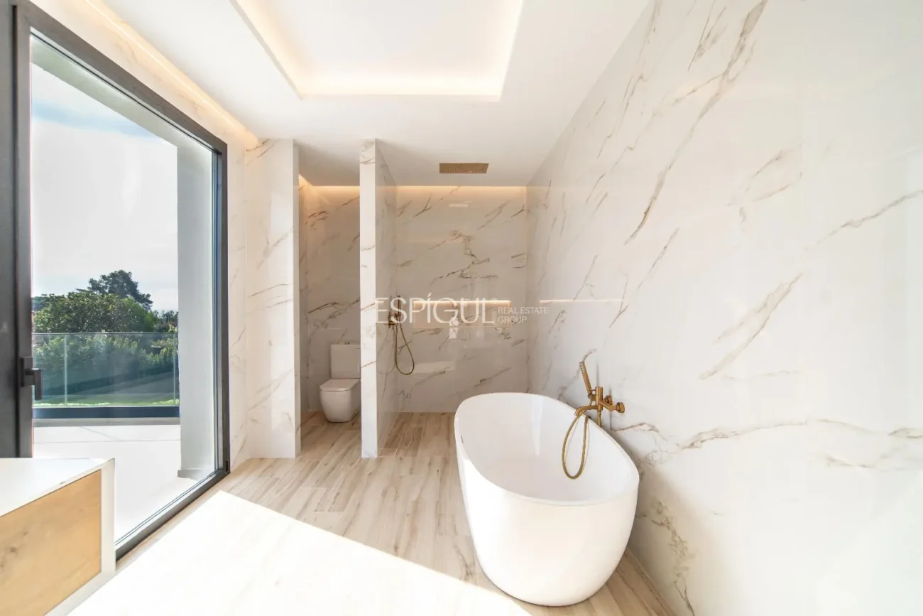 Exclusiva casa restaurada con grandes cualidades en el golf de Sant Andreu de Llavaneres